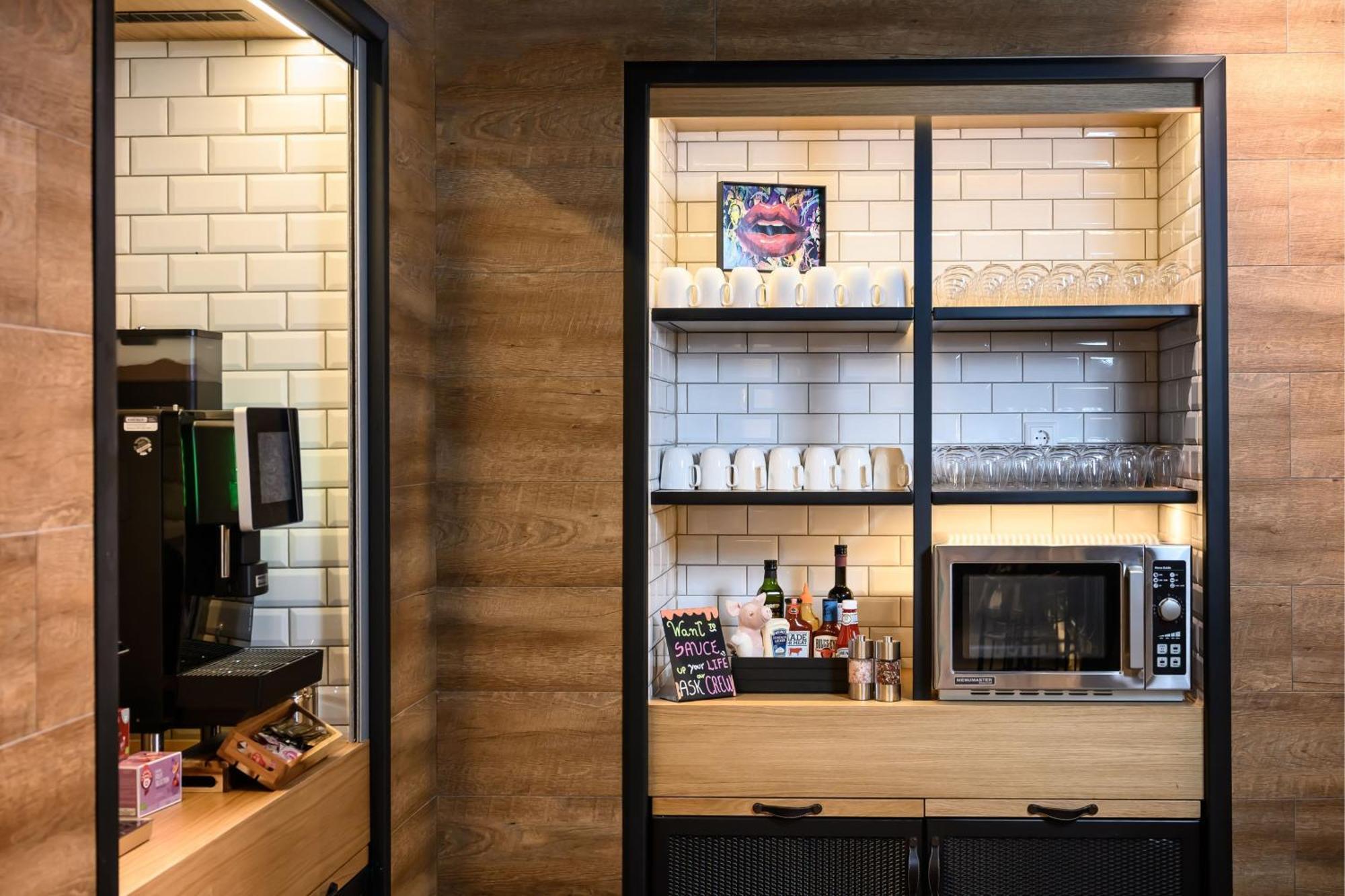 Moxy Dresden Neustadt Εξωτερικό φωτογραφία
