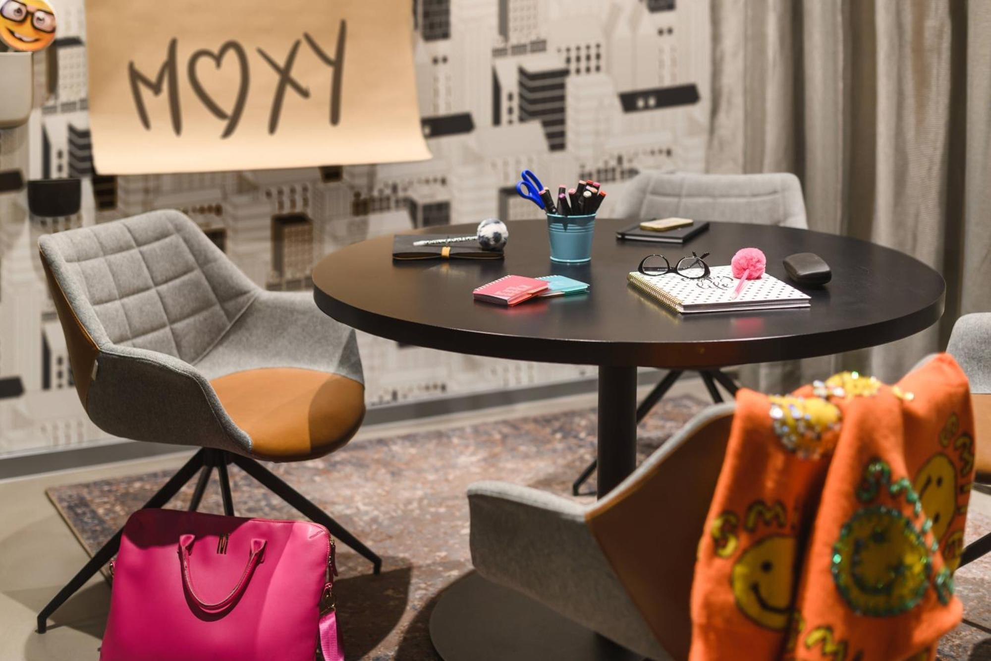 Moxy Dresden Neustadt Εξωτερικό φωτογραφία